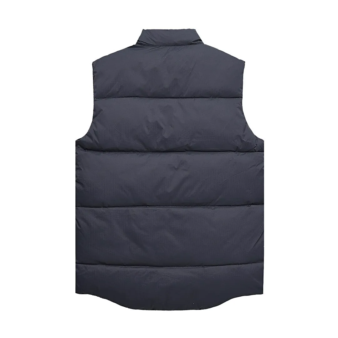 P480 Graphite Gray] Canadagoose/Canada Goose White Label Glacier Down Vest Canada Goose's new "Northern Lights Series" down vest Canada Goose's new "Northern Lights" Northern Lights White Label Down Vest is on the shelves! The light and layered colors give people the feeling of being trapped in the mist around icebergs and glaciers. It can be said to be very dreamy! Original YKK zipper, Size: XS-XXL